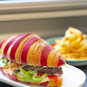 croissant burger