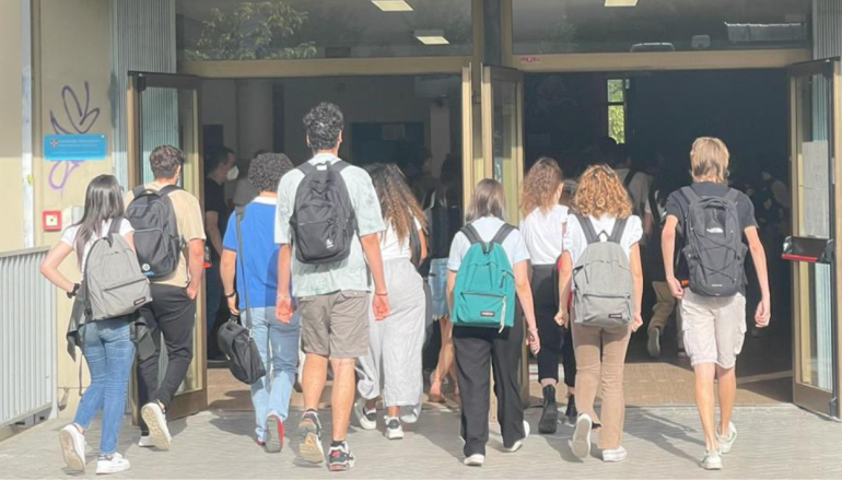 diplomati cambiano scuola