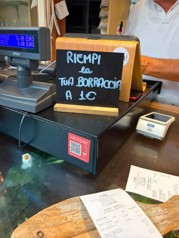 un euro per riempire la borraccia
