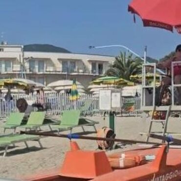 suore spiaggia Spotorno